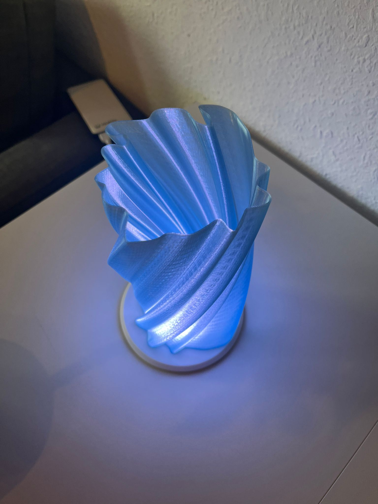 Spiral-Lampe mit Farbwechsel-LED – Moderne Lampe 3D Gedruckt