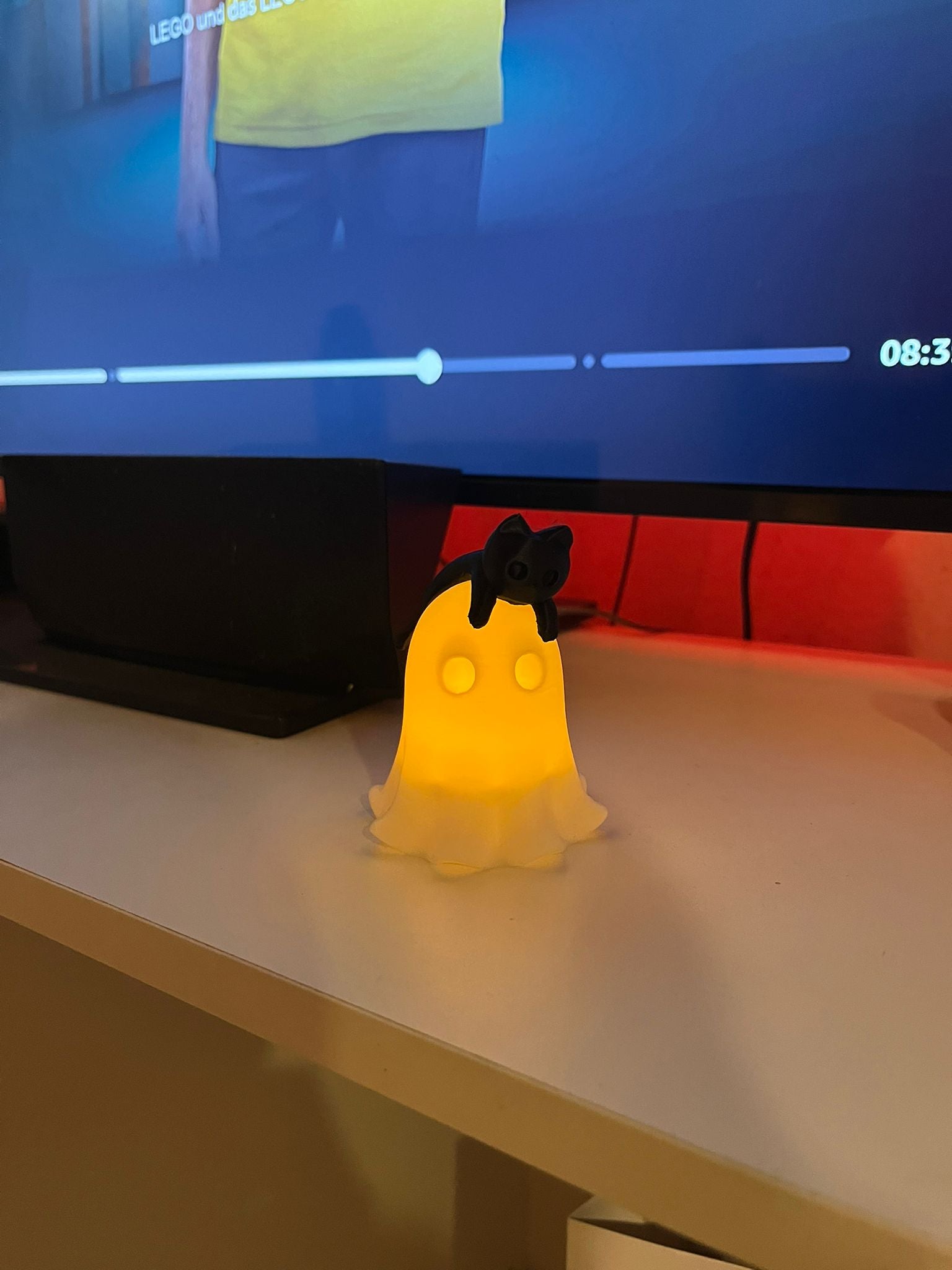 Leuchtender Geist mit schwarzer Katze – 3D-gedruckte Deko mit LED-Teelicht