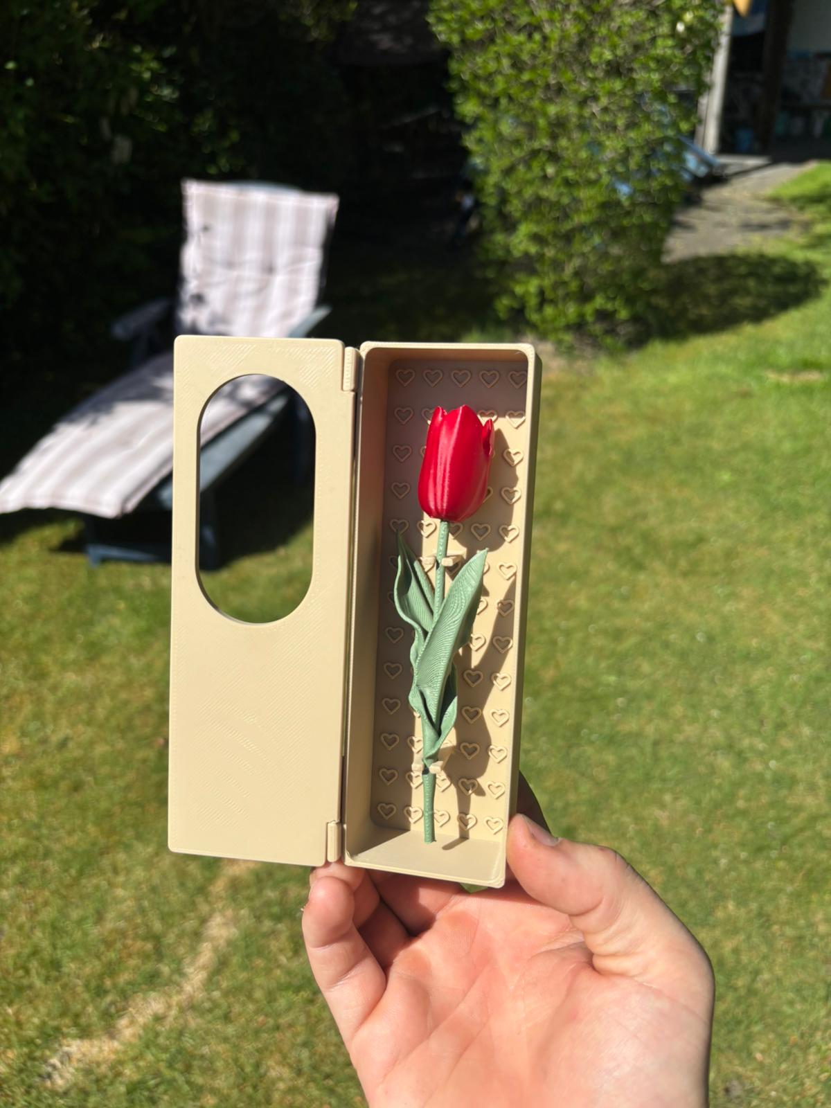Personalisierte Blumenbox mit Tulpe oder Rose – mit Wunschtext