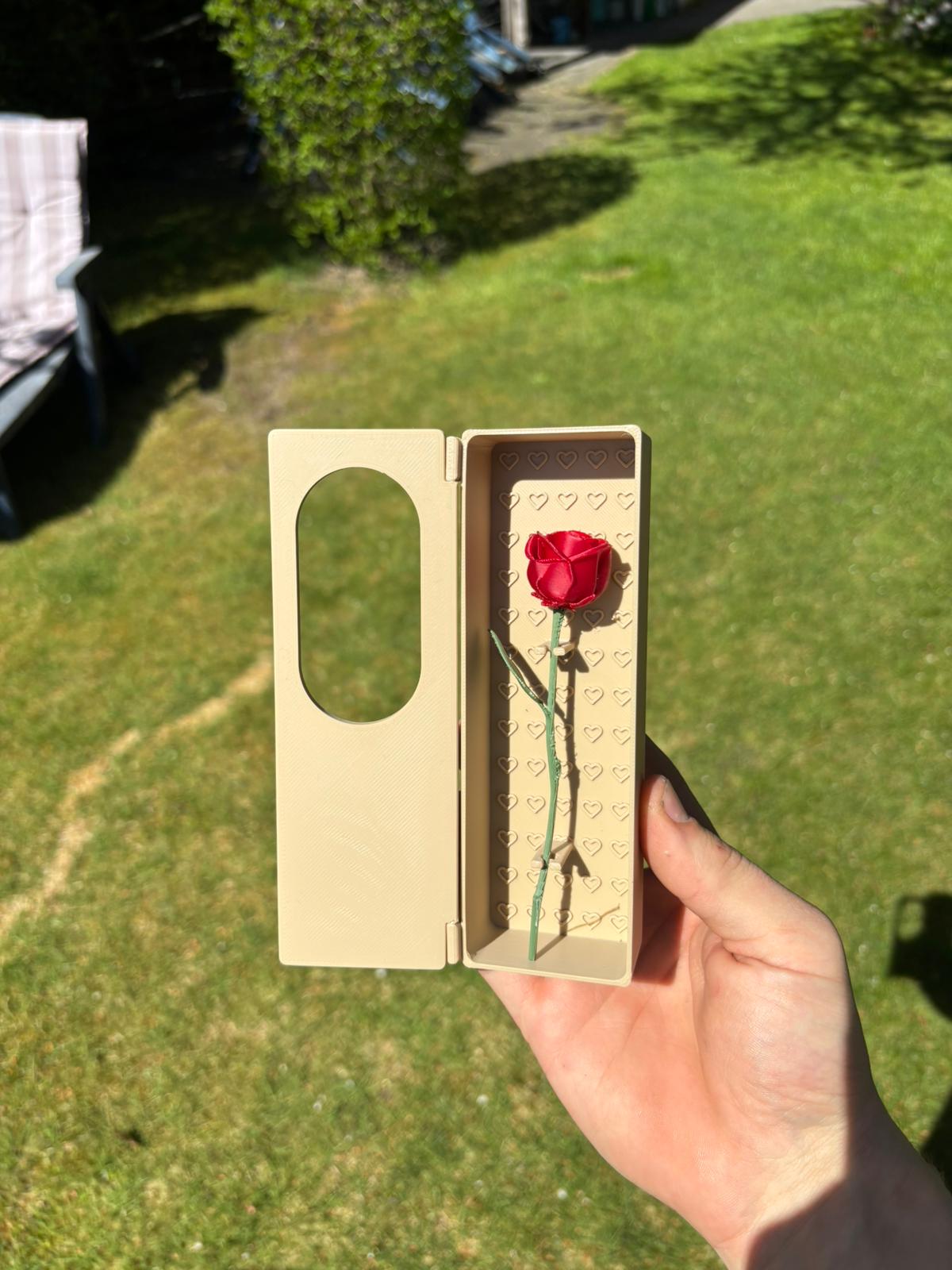 Personalisierte Blumenbox mit Tulpe oder Rose – mit Wunschtext