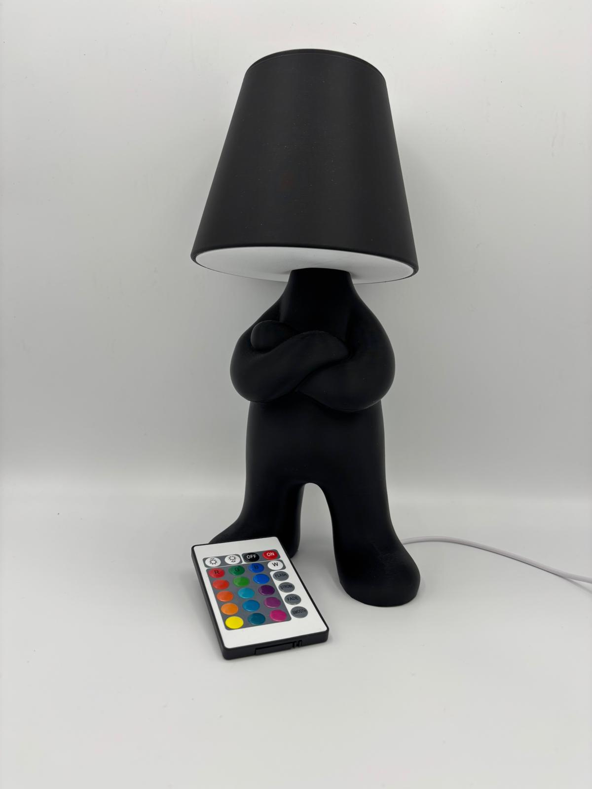 Stehende Figurenlampe – Moderne 3D gedruckte Tischlampe mit RGB Beleuchtung
