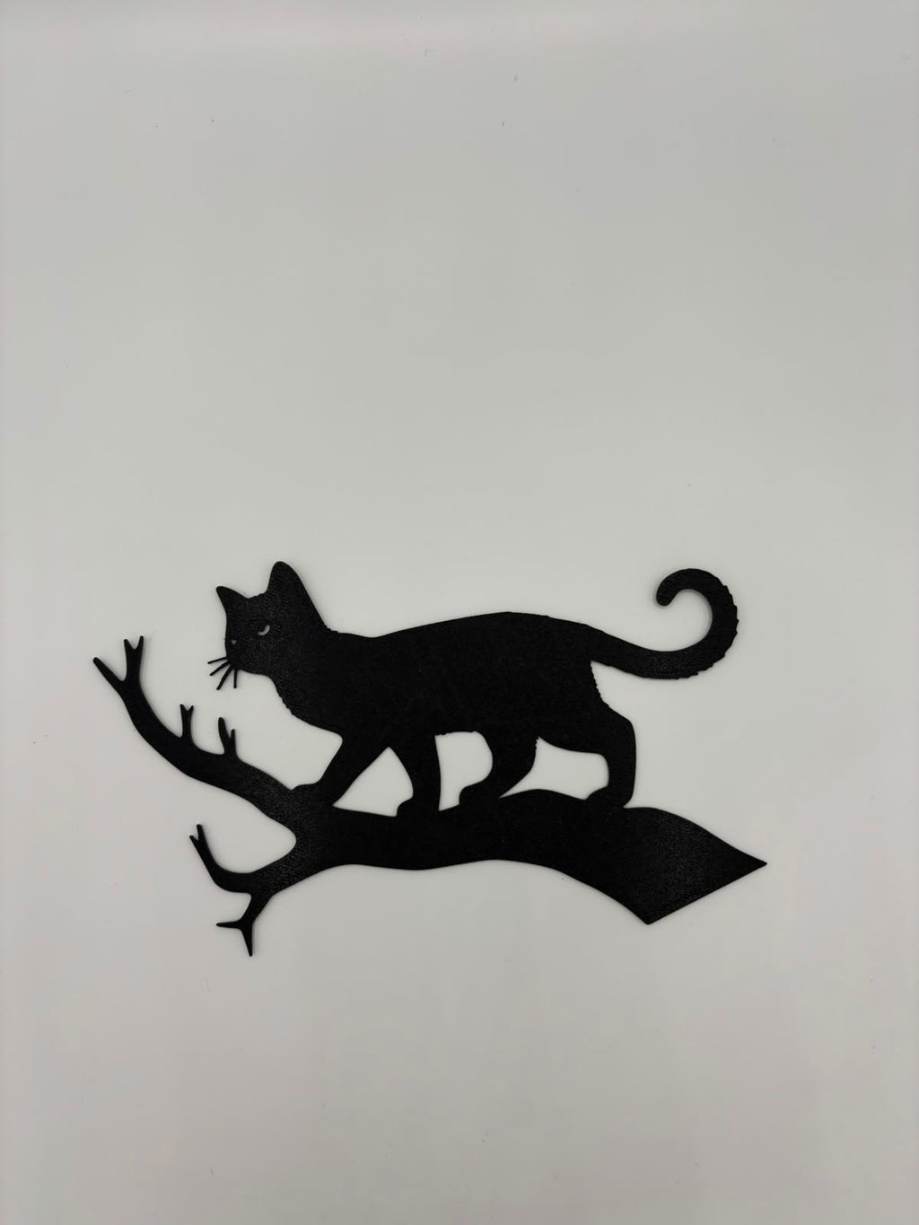 Katze auf Ast Wanddeko | Katzen Wandkunst ohne Bohren