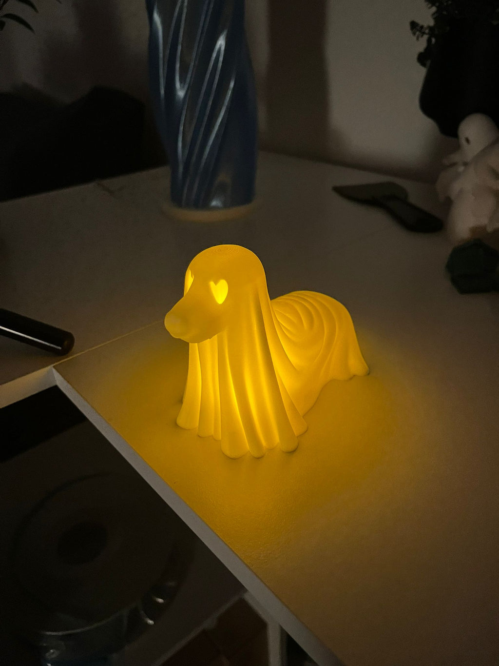 Leuchtender Geisterhund - 3D-gedruckte LED-Figur