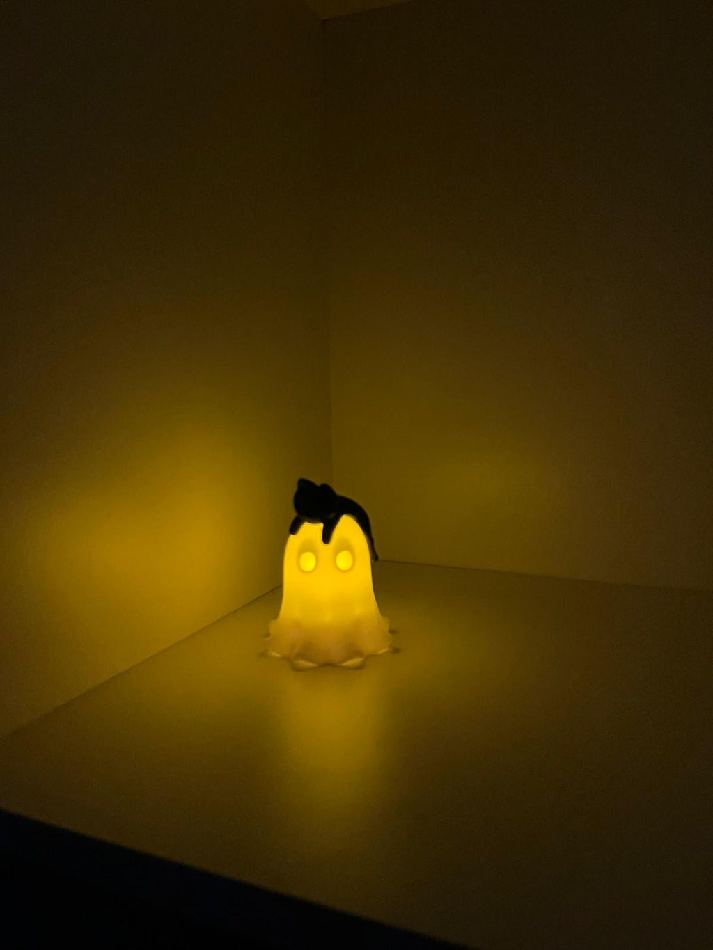 Leuchtender Geist mit Katze LED Deko 3D gedruckt