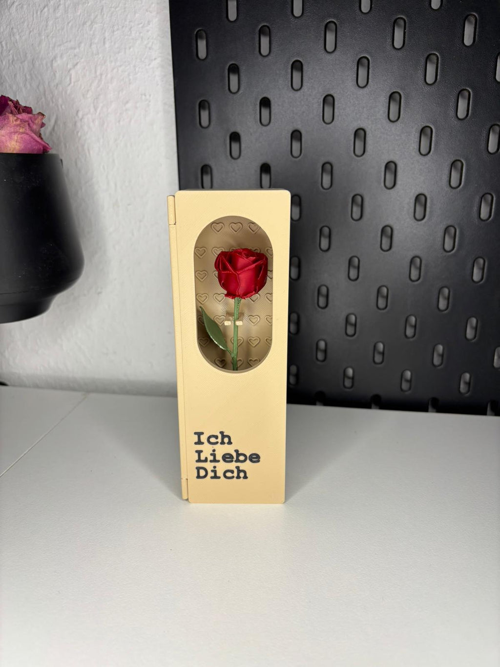 Personalisierte Blumenbox mit Tulpe oder Rose – mit Wunschtext