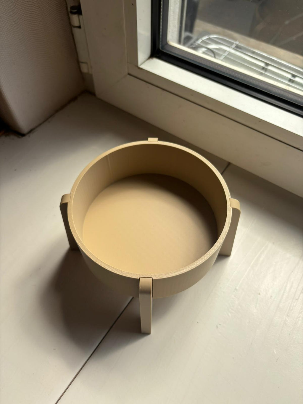 Moderner 3D-gedruckter Pflanztopf mit Standfuß & Wasserablauf
